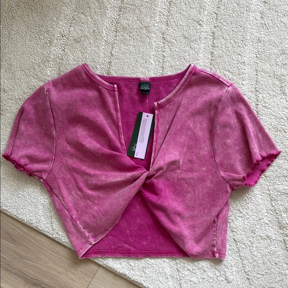 wild fable Tops - NEW- Wild Fable Short Sleeve V-Neck Twist Front Pink Top